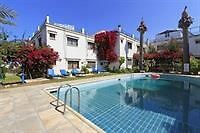 Follow The Sun Polis Exterior photo